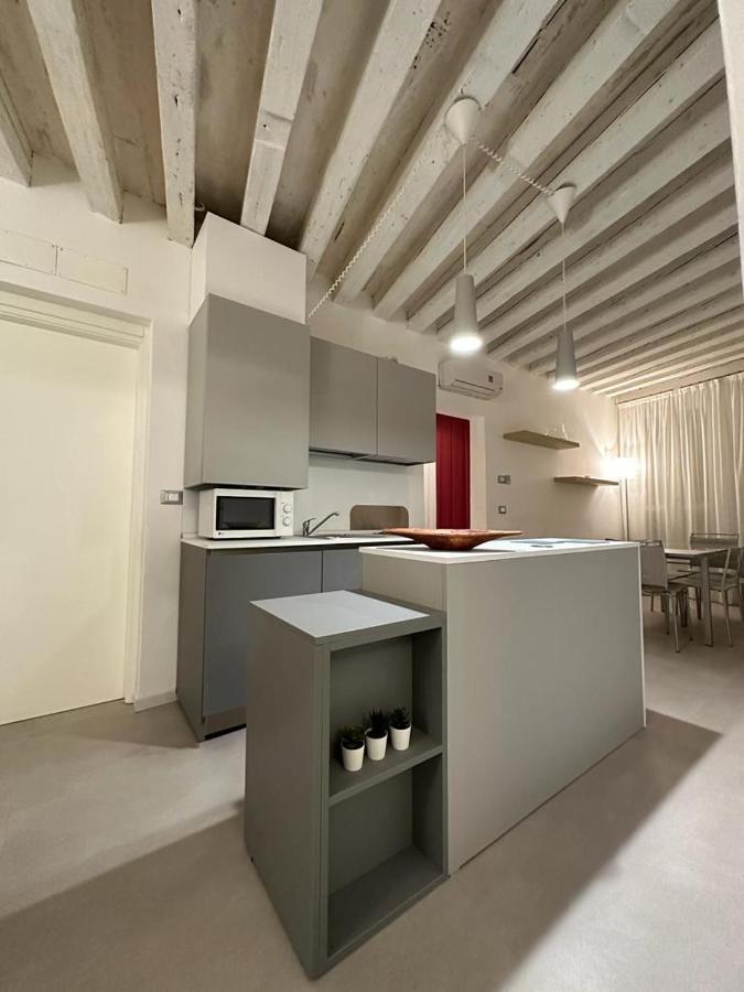 Venetian Apartments Bagian luar foto