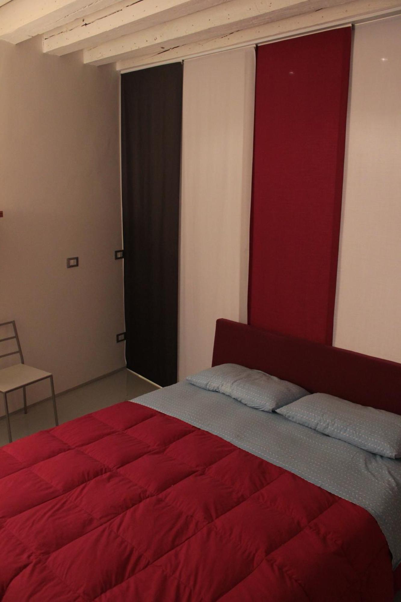 Venetian Apartments Bagian luar foto
